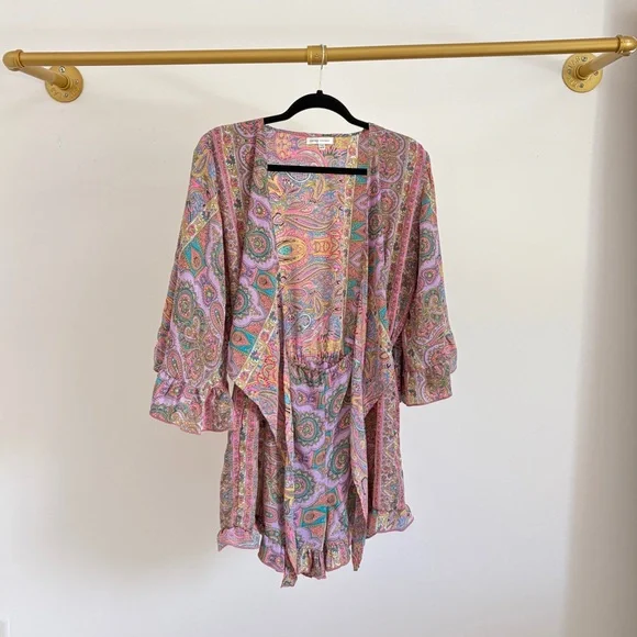 KARMA HIGHWAY Colorful Paisley Kimono and Shorts Set One Size - Picture 3 of 3